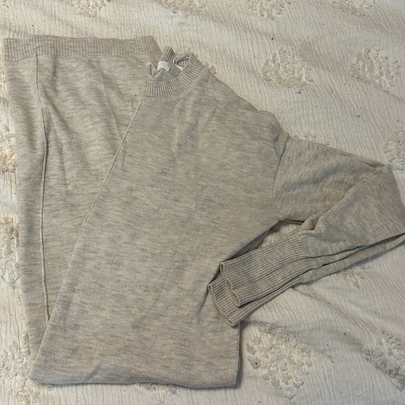 H&M Midi Sweater Dress - Picture 4 of 4